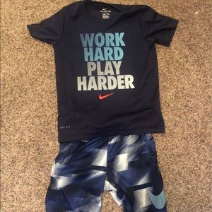 Nike Boys size 6 set